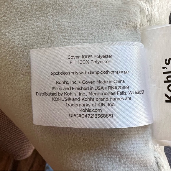 ⬇️St. Nicholas Square NWT Throw Pillow 18inX18in Ivory Sentiment Tapestry Kohls - Picture 10 of 11